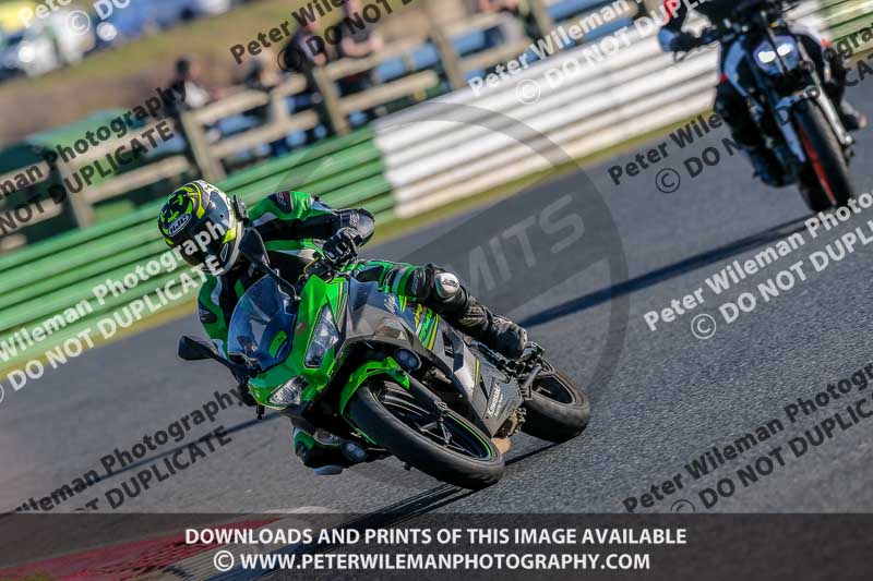 PJM Wedding Photography;enduro digital images;event digital images;eventdigitalimages;mallory park;mallory park photographs;mallory park trackday;mallory park trackday photographs;no limits trackdays;peter wileman photography;racing digital images;trackday digital images;trackday photos